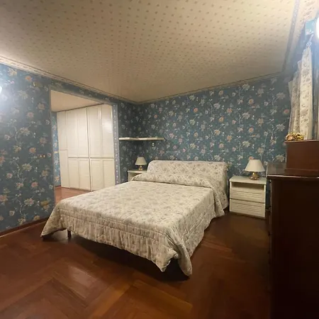 La Volpina - Terrazza In Centro 아파트 오바다